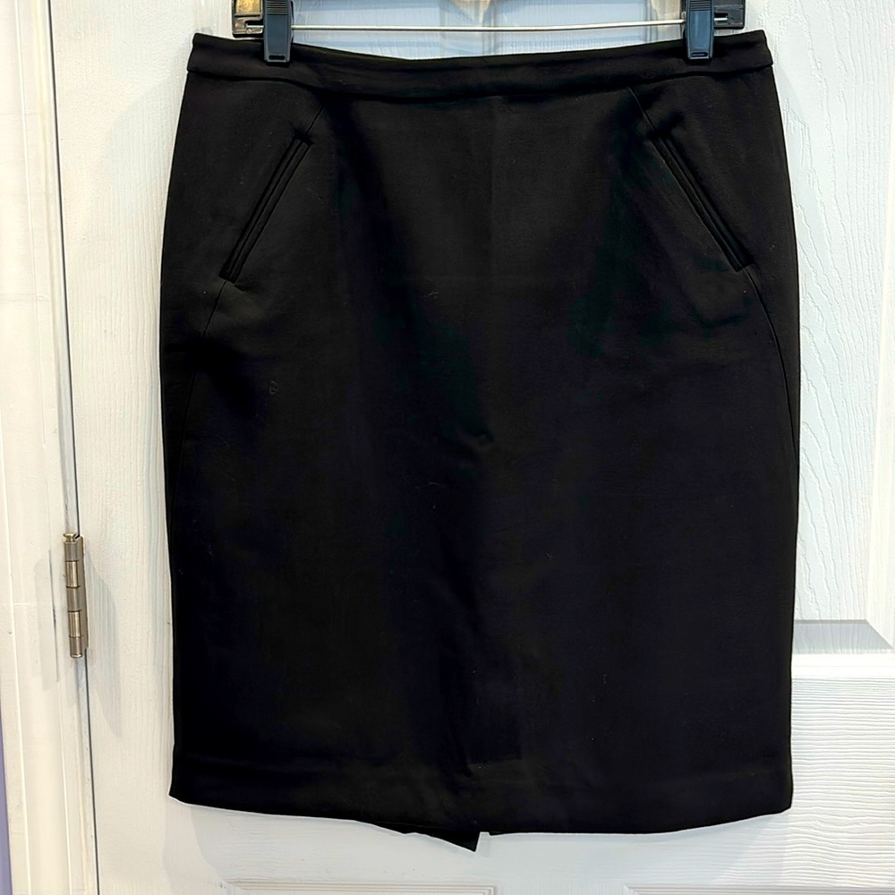 LOFT Black Pencil Skirt with Zip-Pocket Details